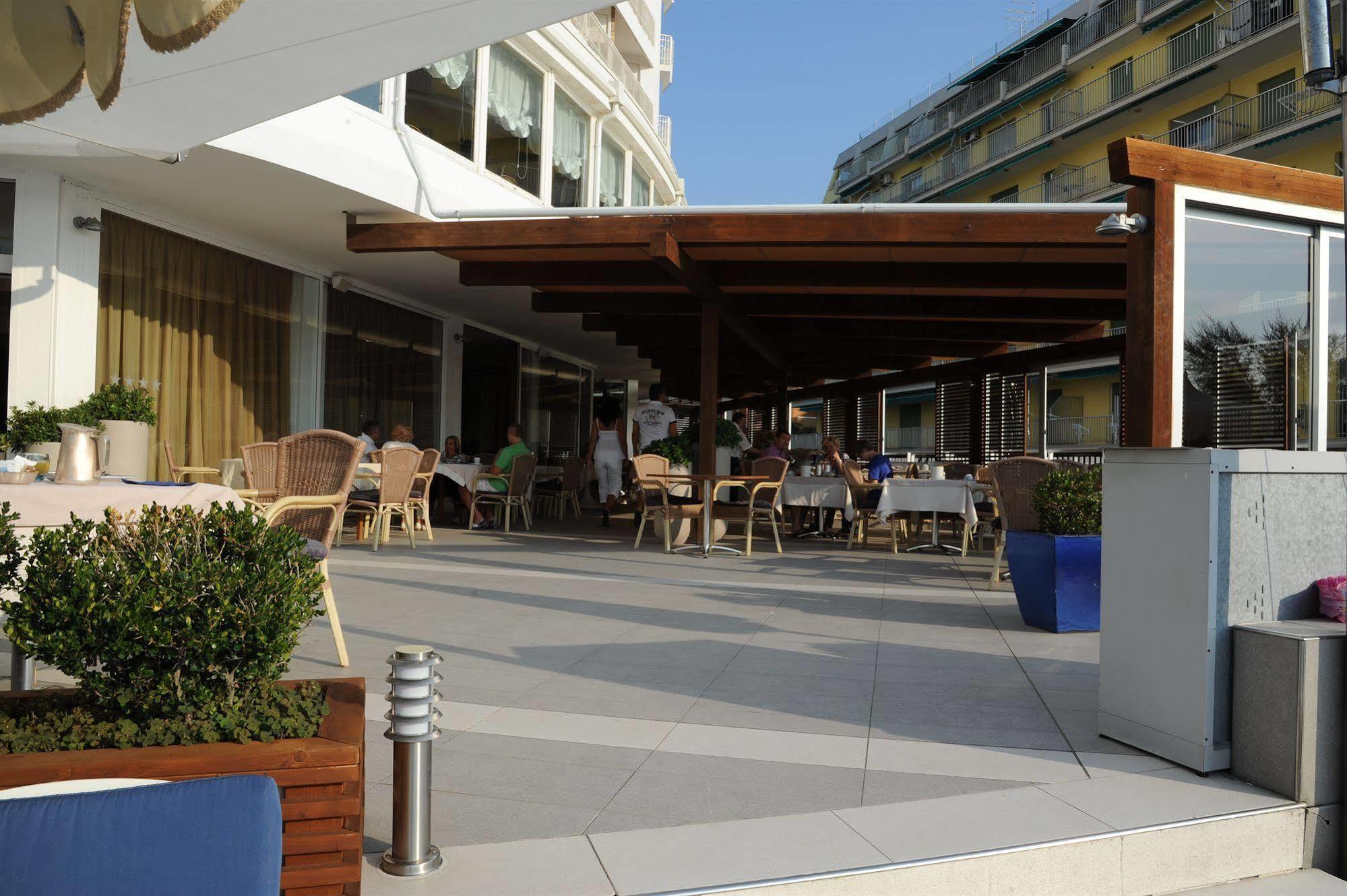 Hotel Delle Nazioni Lido di Jesolo Ngoại thất bức ảnh